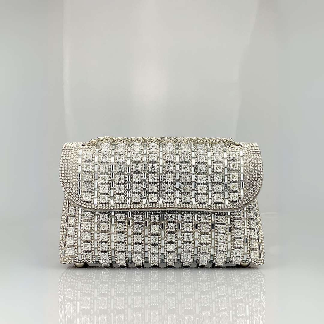 Laviera | Chic Chain Colored Diamond Shoulder Bag